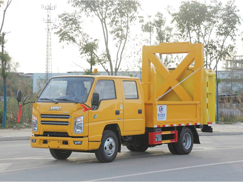 江鈴藍(lán)牌防撞緩沖車(chē)（新款包70E）